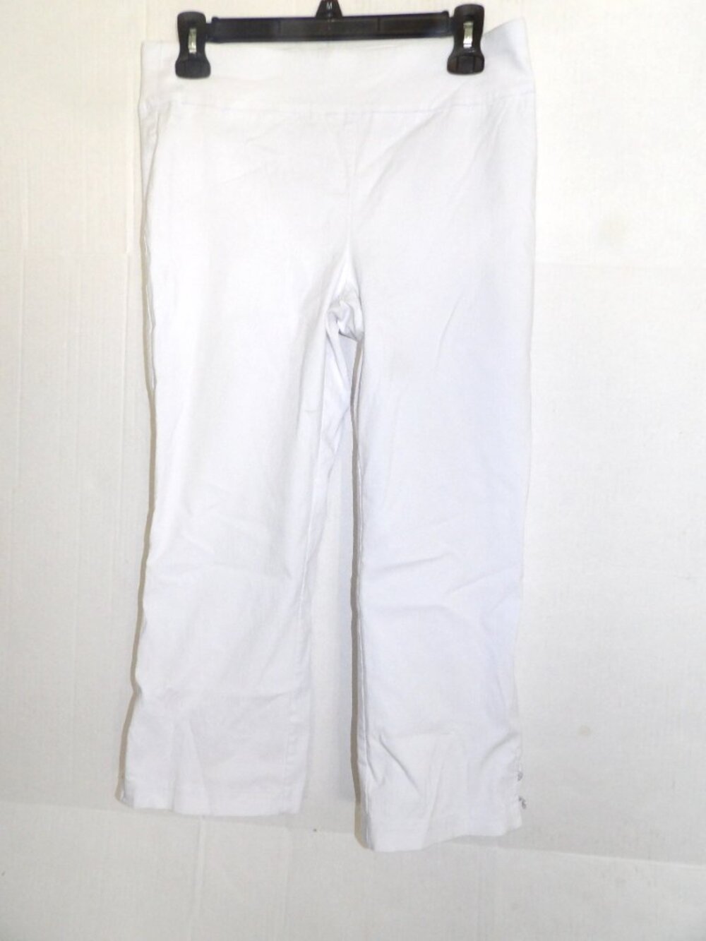 89th & Madison White Capri Pants Size Medium